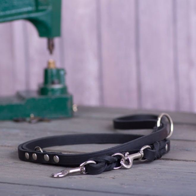 Klassische verstellbare Lederleine schwarz Handarbeit