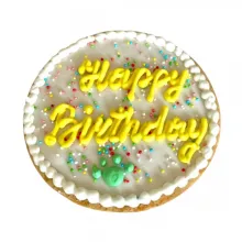 Geburtstagstorte für Hunde in einer Geschenkschachtel