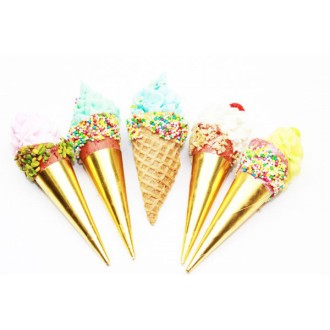 Hundekekse in Eiscreme-Tütenform